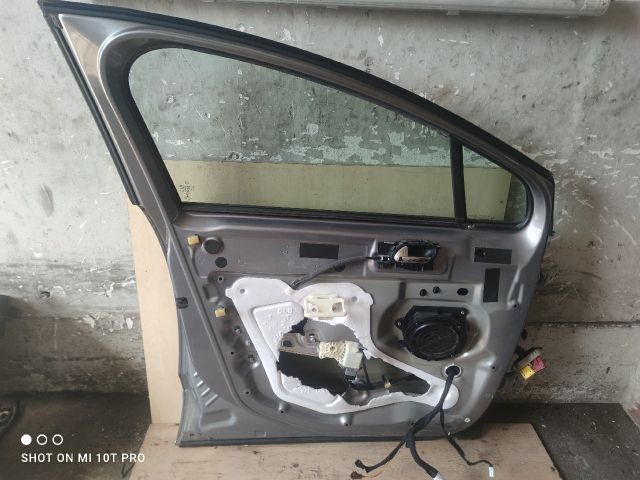 bontott PEUGEOT 5008 Bal első Ablakemelő Szerkezet (Elektromos)