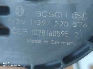 bontott PEUGEOT 5008 Bal első Ablaktörlő Motor