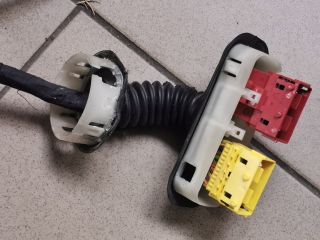 bontott PEUGEOT 5008 Bal első Ajtó Kábelköteg