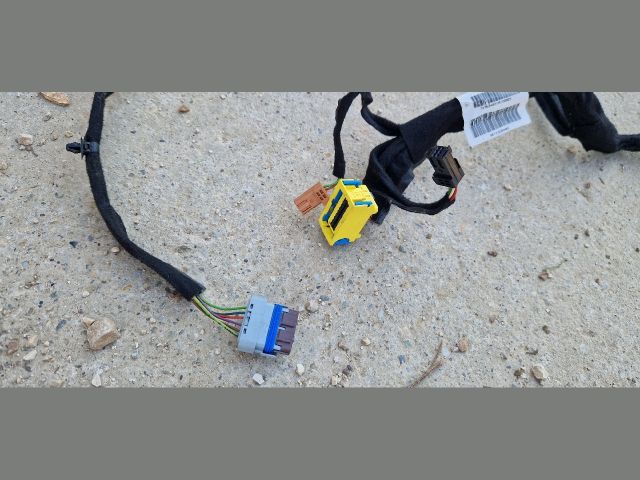 bontott PEUGEOT 5008 Bal első Ajtó Kábelköteg