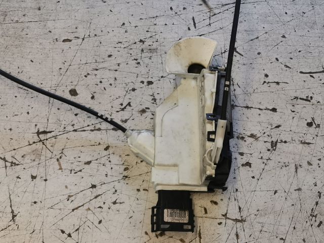 bontott PEUGEOT 5008 Bal első Ajtózár