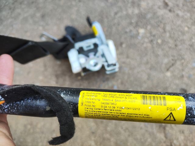 bontott PEUGEOT 5008 Bal első Biztonsági Öv