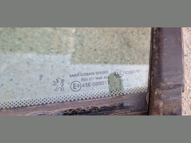 bontott PEUGEOT 5008 Bal első Fixüveg (Ajtóban)