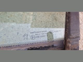 bontott PEUGEOT 5008 Bal első Fixüveg (Ajtóban)