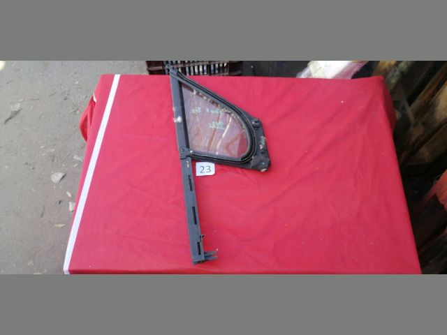 bontott PEUGEOT 5008 Bal első Fixüveg (Ajtóban)