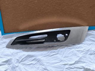 bontott PEUGEOT 5008 Bal első Lökhárító Díszléc