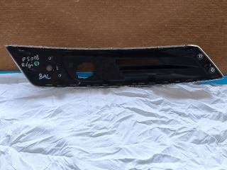 bontott PEUGEOT 5008 Bal első Lökhárító Díszléc