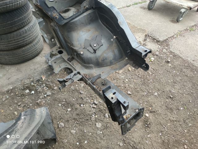 bontott PEUGEOT 5008 Bal első Negyed Karosszéria Csomag