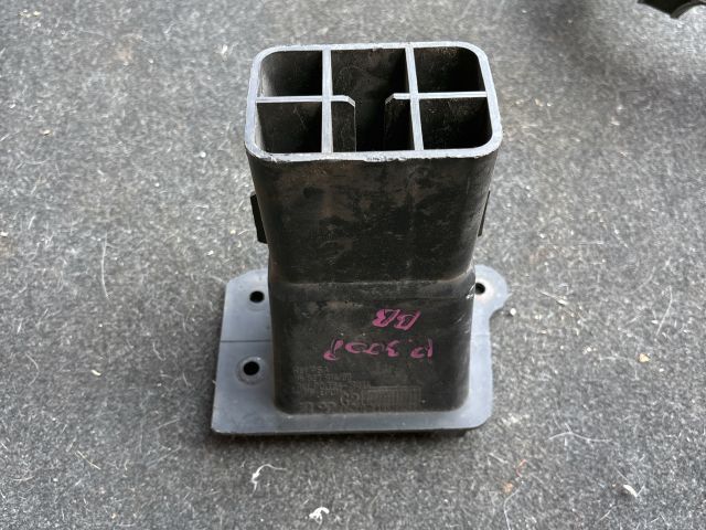 bontott PEUGEOT 5008 Bal első Ütközéscsillapító