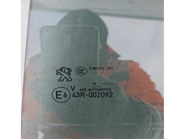 bontott PEUGEOT 5008 Bal hátsó Ablak