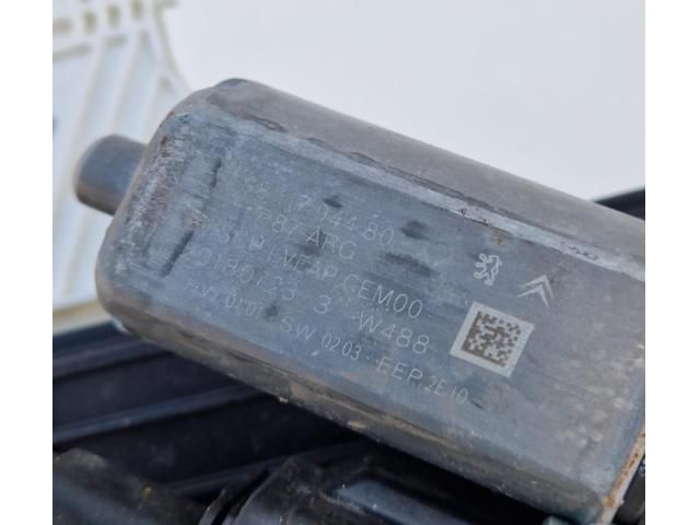 bontott PEUGEOT 5008 Bal hátsó Ablakemelő Szerkezet (Elektromos)