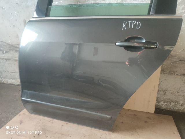 bontott PEUGEOT 5008 Bal hátsó Ajtó (Részeivel)