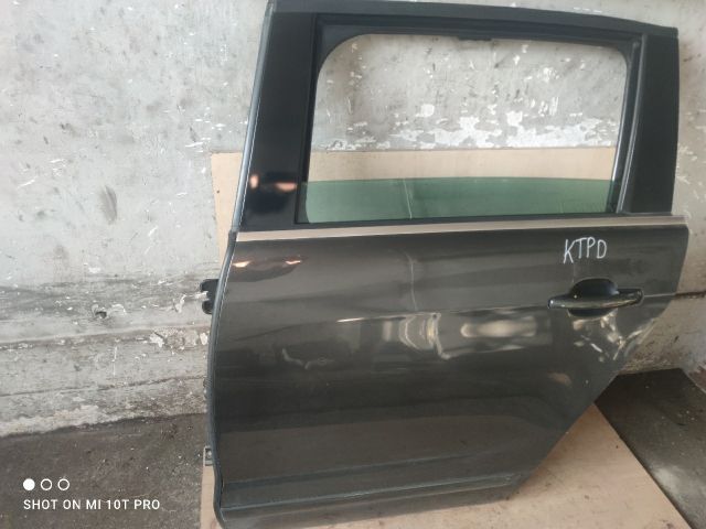 bontott PEUGEOT 5008 Bal hátsó Ajtó (Részeivel)