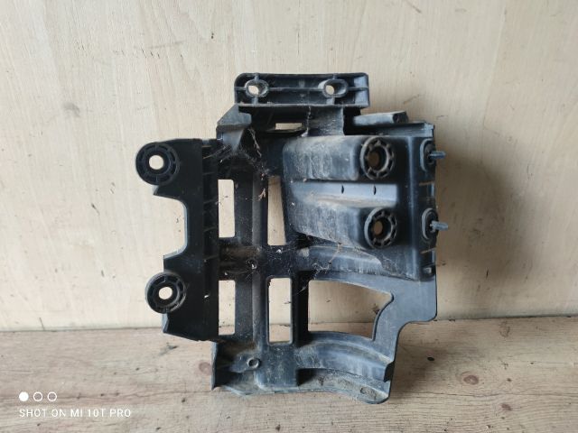 bontott PEUGEOT 5008 Bal hátsó Oldal Lökhárító Tartó (Műanyag)