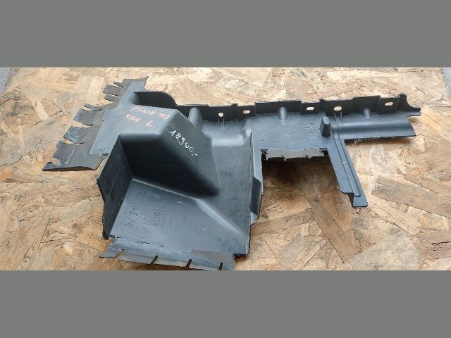 bontott PEUGEOT 5008 Bal Hűtő Légterelő