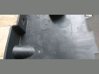 bontott PEUGEOT 5008 Bal Hűtő Légterelő