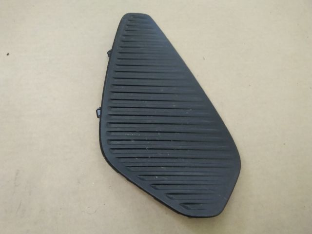 bontott PEUGEOT 5008 Bal Ködlámpa Rács