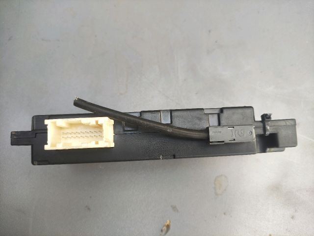 bontott PEUGEOT 5008 Bluetooth Elektronika