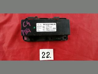 bontott PEUGEOT 5008 Bluetooth Elektronika