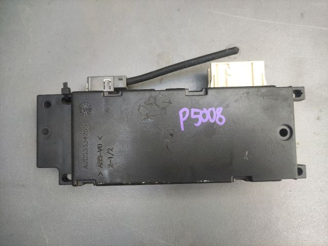 bontott PEUGEOT 5008 Bluetooth Elektronika