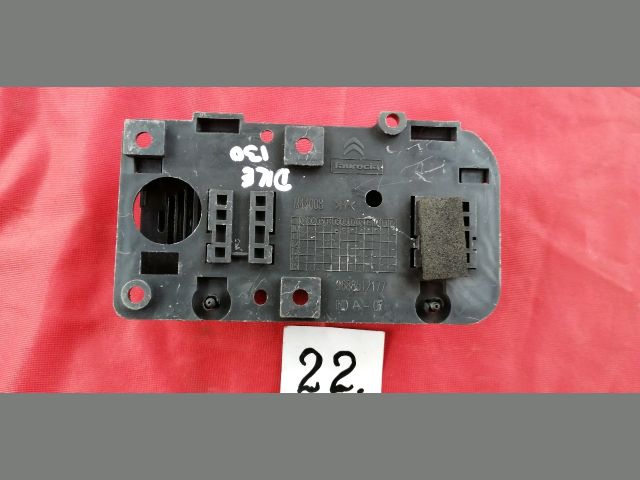 bontott PEUGEOT 5008 Bluetooth Elektronika