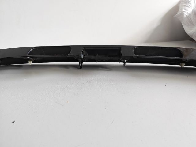 bontott PEUGEOT 5008 Csomagtérajtó Díszléc