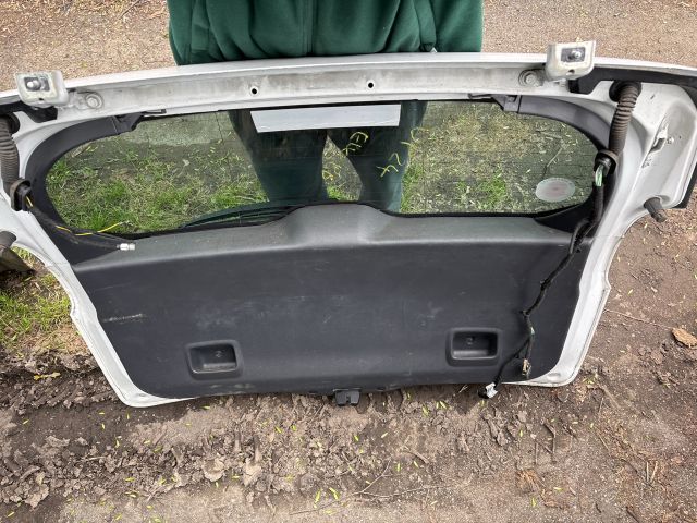 bontott PEUGEOT 5008 Csomagtérajtó (Részeivel)