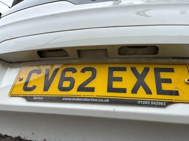 bontott PEUGEOT 5008 Csomagtérajtó (Részeivel)