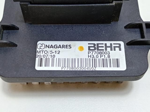 bontott PEUGEOT 5008 Előtét Ellenállás Fűtőmotor