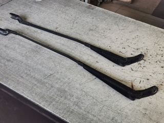 bontott PEUGEOT 5008 Első Ablaktörlő Kar