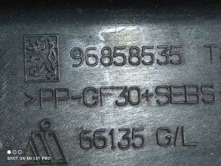 bontott PEUGEOT 5008 Első Szélvédő Bal Díszléc