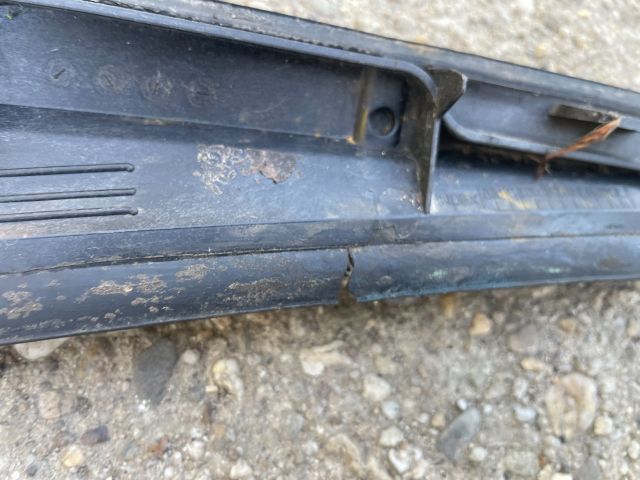 bontott PEUGEOT 5008 Első Szélvédő Bal Díszléc