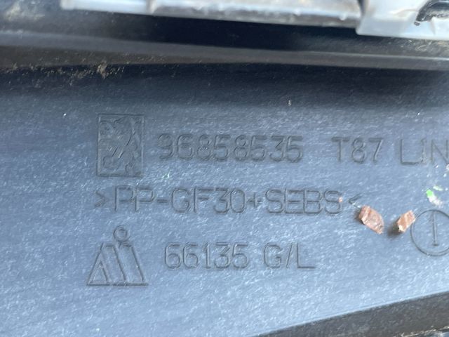 bontott PEUGEOT 5008 Első Szélvédő Bal Díszléc