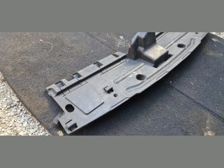 bontott PEUGEOT 5008 Felső Hűtő Légterelő