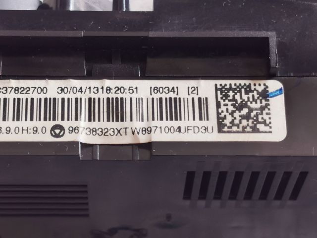 bontott PEUGEOT 5008 Fűtéskapcsoló (digit klímás)