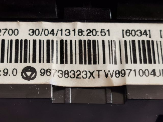 bontott PEUGEOT 5008 Fűtéskapcsoló (digit klímás)