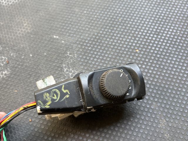 bontott PEUGEOT 5008 Fűtéskapcsoló (manuális klímás)