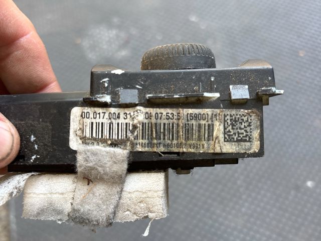 bontott PEUGEOT 5008 Fűtéskapcsoló (manuális klímás)