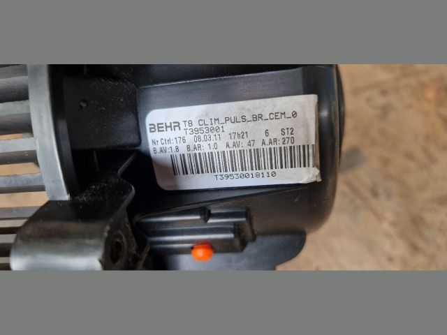 bontott PEUGEOT 5008 Fűtőmotor (Klímás)