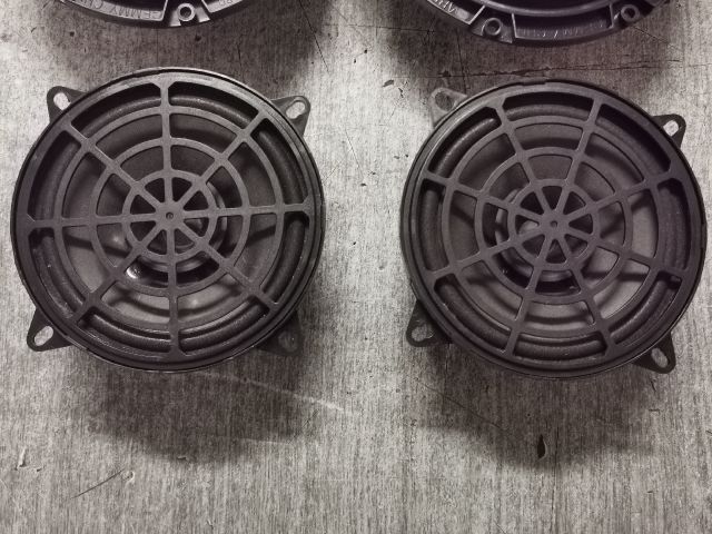 bontott PEUGEOT 5008 Hangszóró Szett