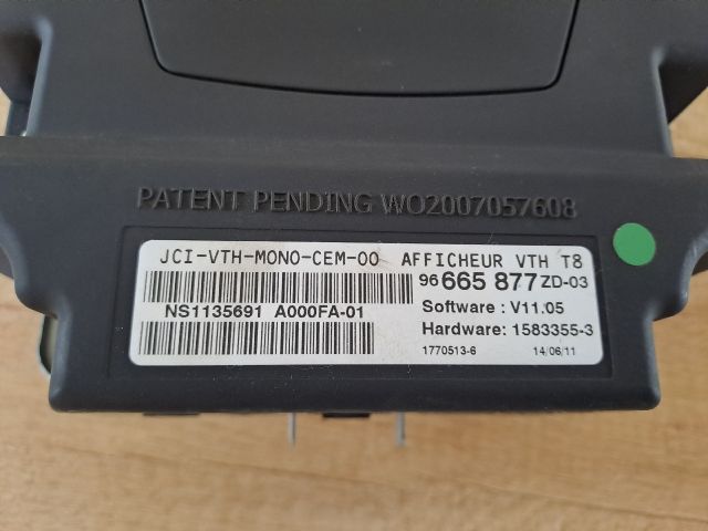 bontott PEUGEOT 5008 Head-Up Display