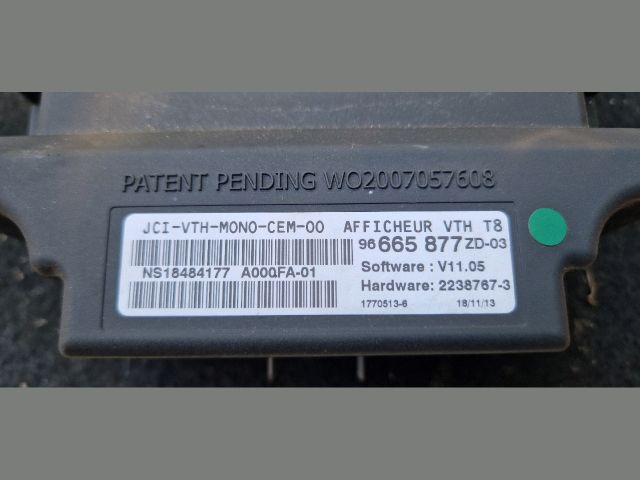 bontott PEUGEOT 5008 Head-Up Display