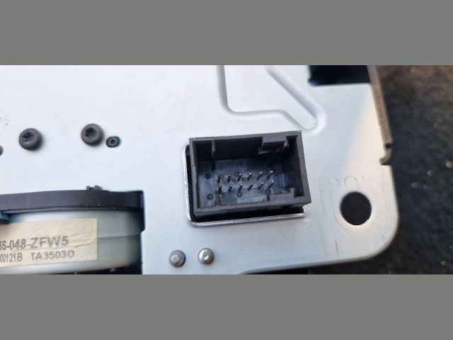 bontott PEUGEOT 5008 Head-Up Display