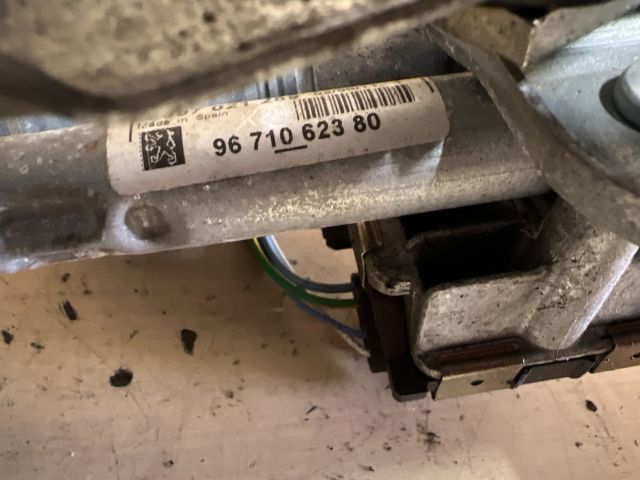 bontott PEUGEOT 5008 Jobb első Ablaktörlő Motor