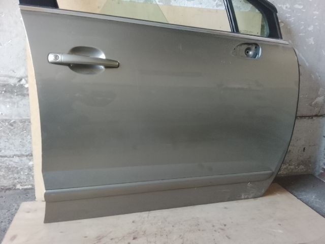 bontott PEUGEOT 5008 Jobb első Ajtó (Részeivel)