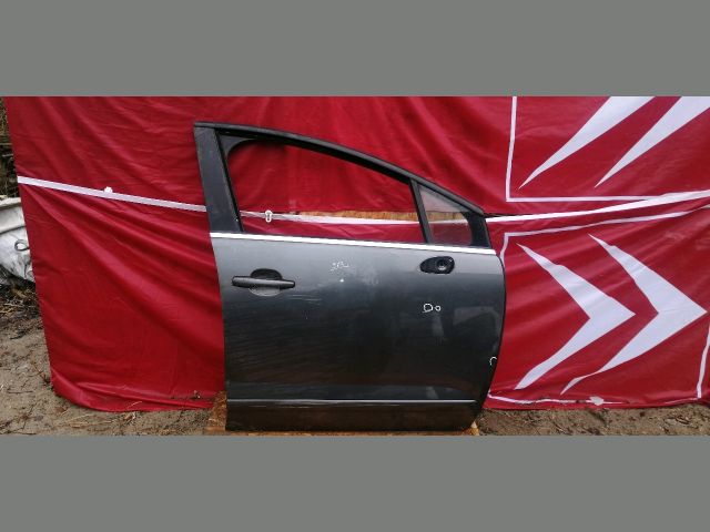 bontott PEUGEOT 5008 Jobb első Ajtó (Részeivel)