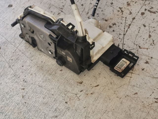 bontott PEUGEOT 5008 Jobb első Ajtózár