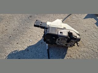 bontott PEUGEOT 5008 Jobb első Ajtózár