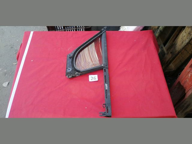 bontott PEUGEOT 5008 Jobb első Fixüveg (Ajtóban)