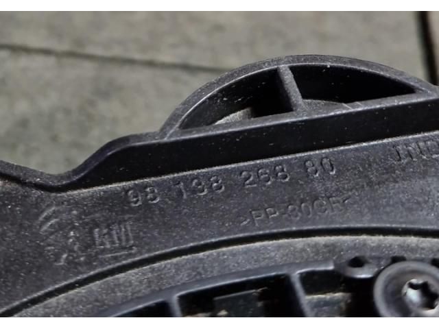 bontott PEUGEOT 5008 Jobb első Hangszóró